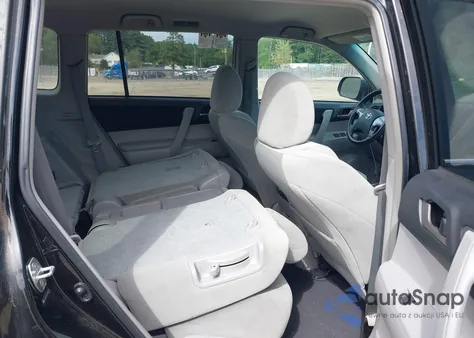 2011 Toyota Highlander Base V6 from USA, damaged, VIN 5TDBK3EH3BS067226